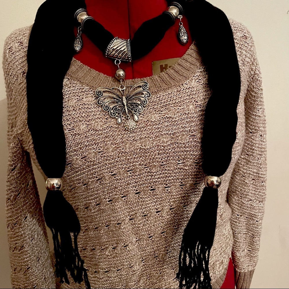 Butterfly scarf charm set - includes black scarf!